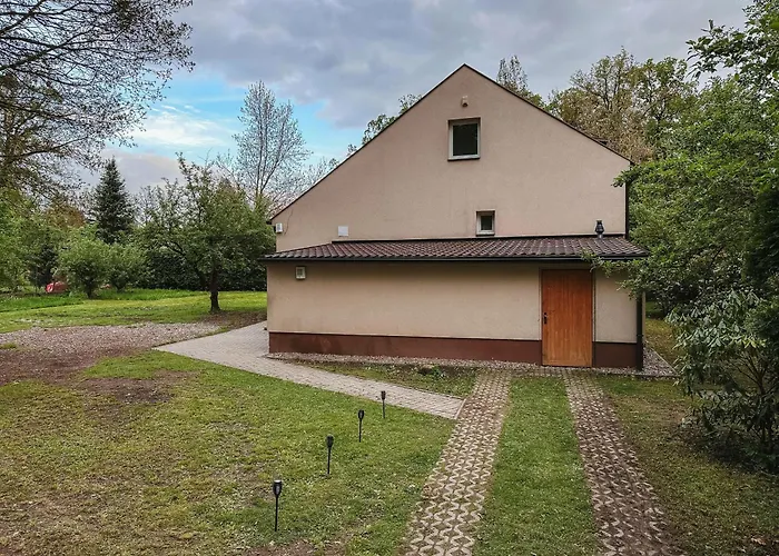 Prague Wellness Home, Forest Getaway