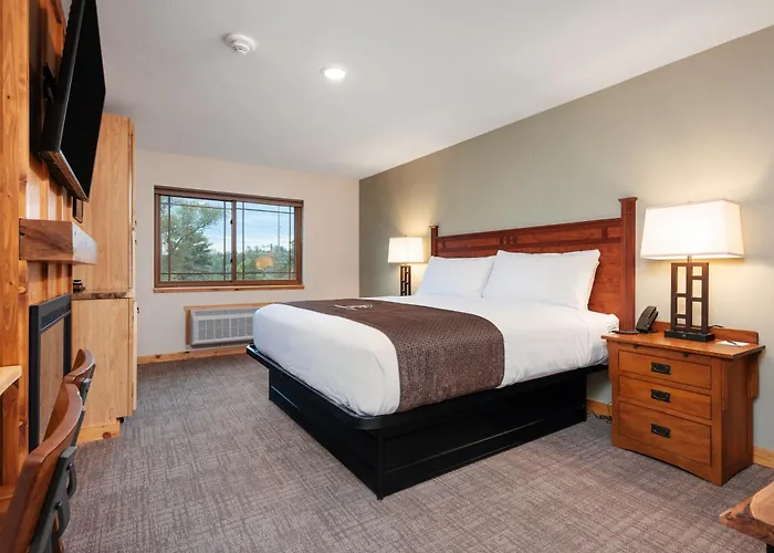 Tamarack Lodge