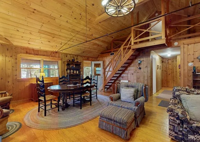 Lakefront Home With Private Dock, Pebble Beach & Enclosed Porch - Dogs Welcome