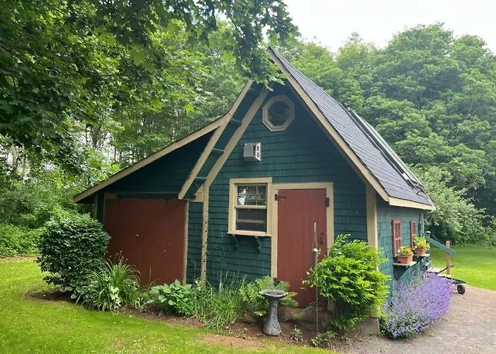 Bugaboo Cottages