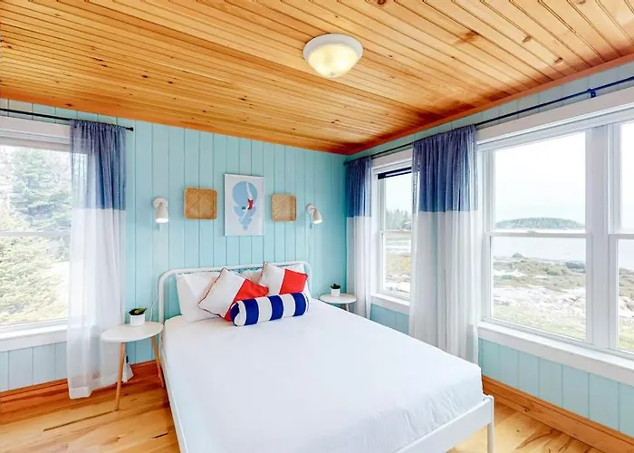 Dazzling Ocean-View House With Fireplace, Deck, Firepit, Central Ac, & W/D