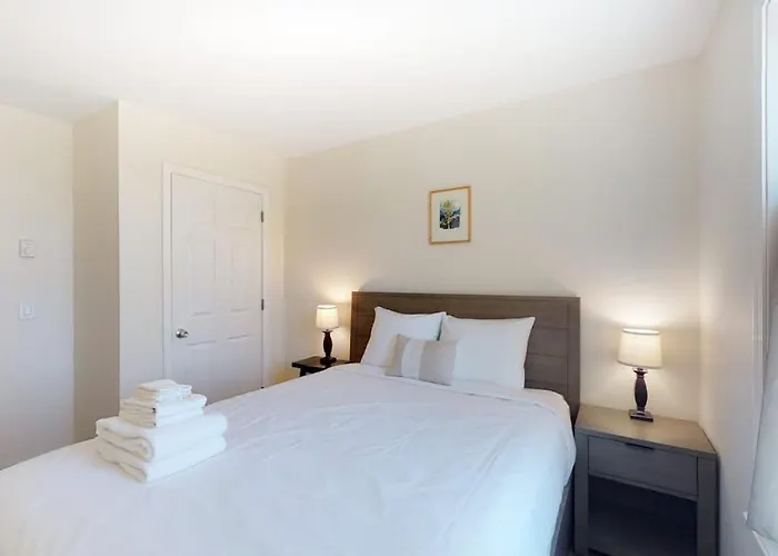 Tranquil Getaway On The Coast With Beach Access, Ocean Views, & Screened Porch