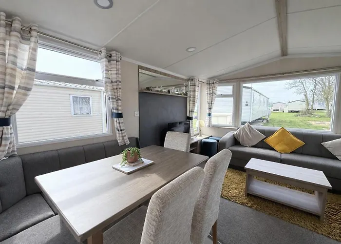 Beautiful Caravan At Skipsea Sands Ref 41029Wf