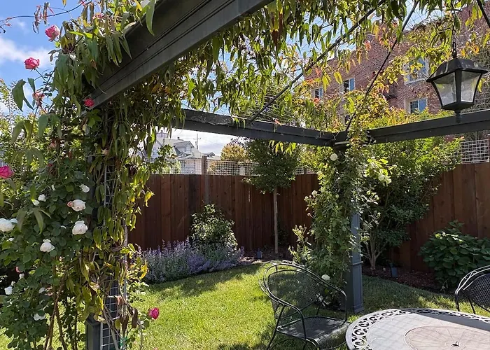 Renovated Historic House Minutes From Sf!