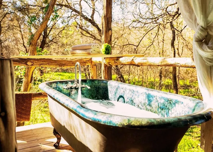 A Rustic Romantic Getaway In Texas Hill Country