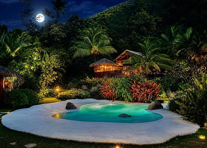 West Indies Cottage, Cottages Haut De Gamme Avec Piscine, Jacuzzi Et Vue Jungle