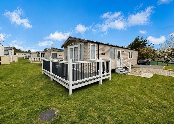 Modern Caravan At Caldecott Hall With Decking In Norfolk, Sleeps 8 Ref 91068C