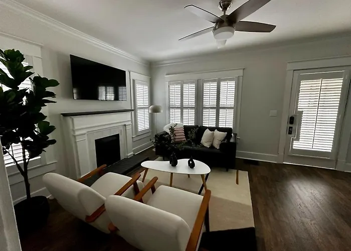 Cottage, Parking, Mtsu, Downtown Murfreesboro
