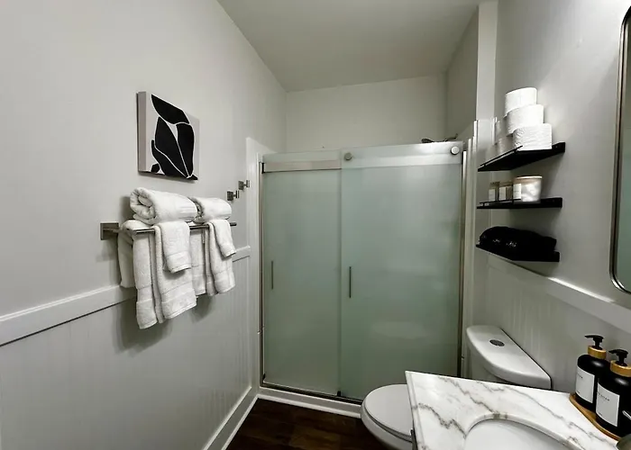 Cottage, Parking, Mtsu, Downtown Murfreesboro