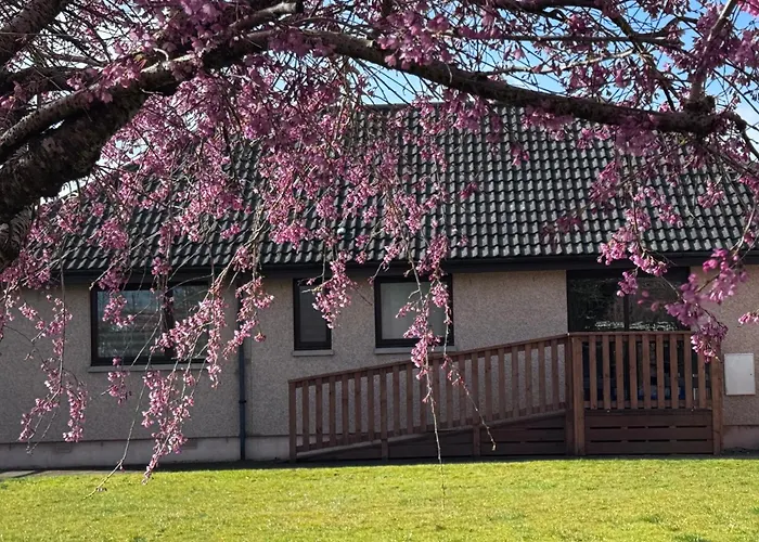Oaklyn,Highland Village Of Beauly, Quiet Neighbourhood, 2 Bed 4 Guests