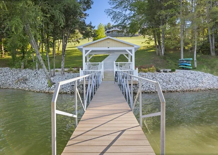 Lake Mansion On The Hill Wpanoramic Views & Dock
