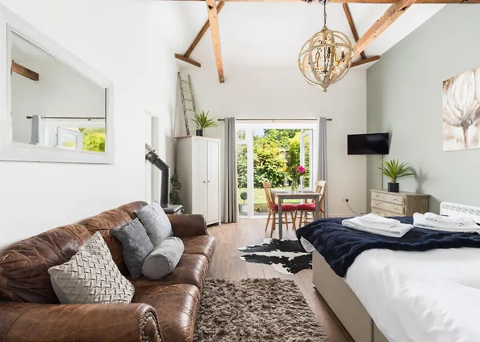Beautiful Cotswold Couples Retreat
