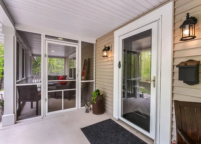 Three Little Birds By Simple Life Rentals