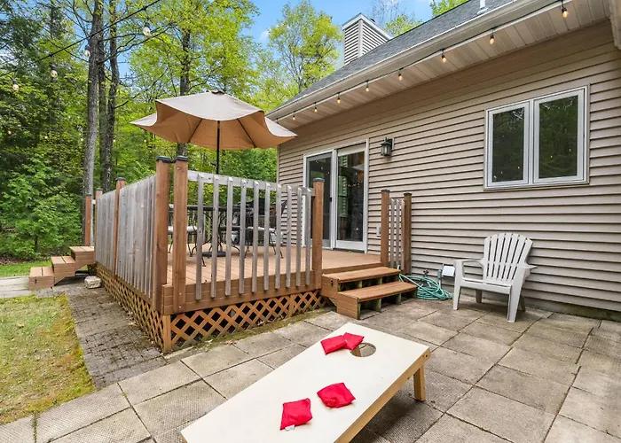 Three Little Birds By Simple Life Rentals