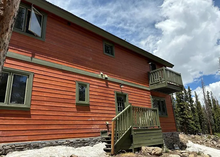 Mountain Modern 4 Bedroom Cabin On Hiking Trails