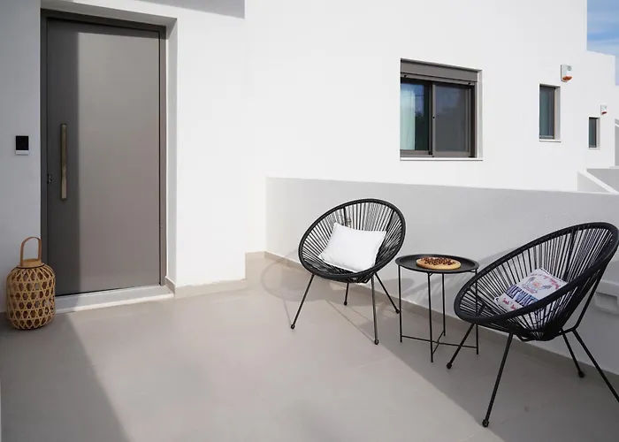 Niki Luxury Suites