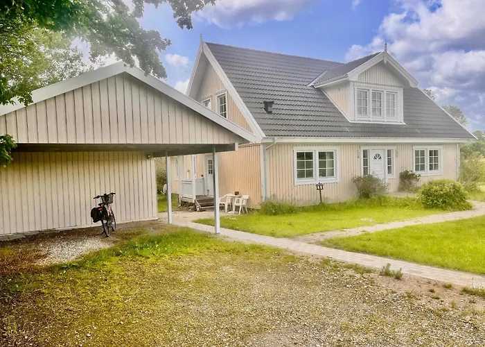 Spacious Villa In The Countryside Near The Beach