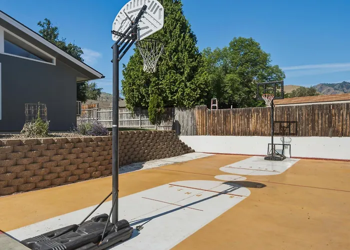 Summer Fun Wenatchee Home