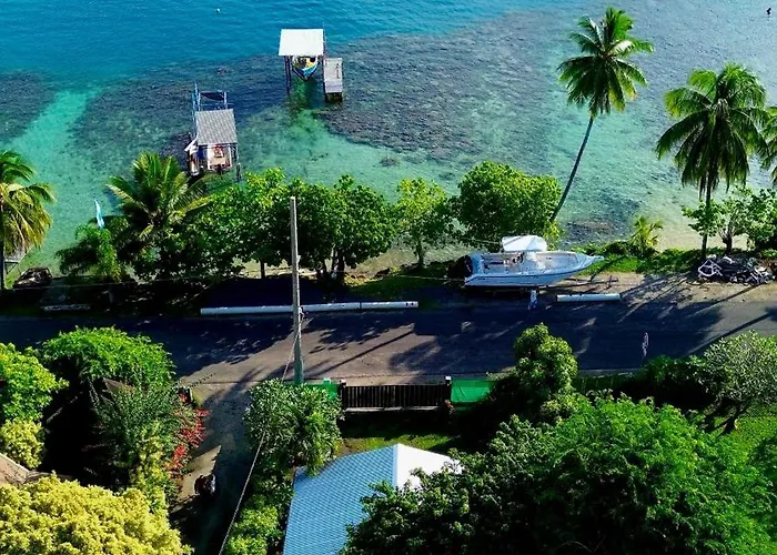 Vahinui Lodge
