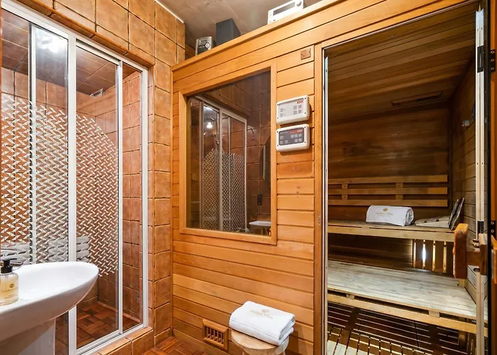 Golden Villas Urban Spa House - Warsaw