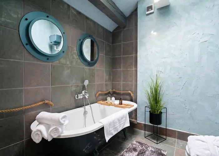 Golden Villas Urban Spa House - Warsaw