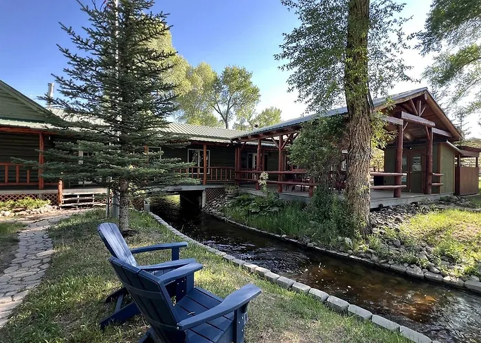 Beautiful Cabin Comfortable For Groups In Riverside, Wyoming