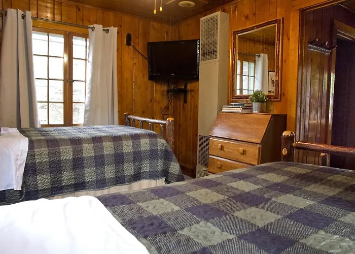 Tiny Cabin Perfect An Individual Escape With Bbq In Riverside, Wyoming