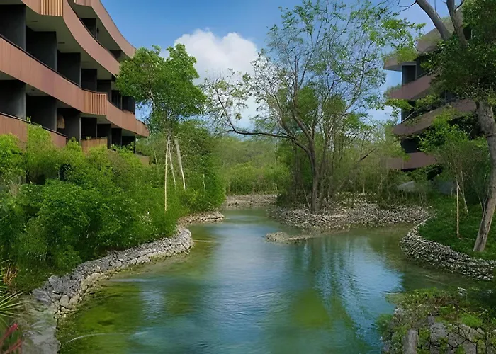 Jungle Guardian - Rooftop Pool & Beach Club