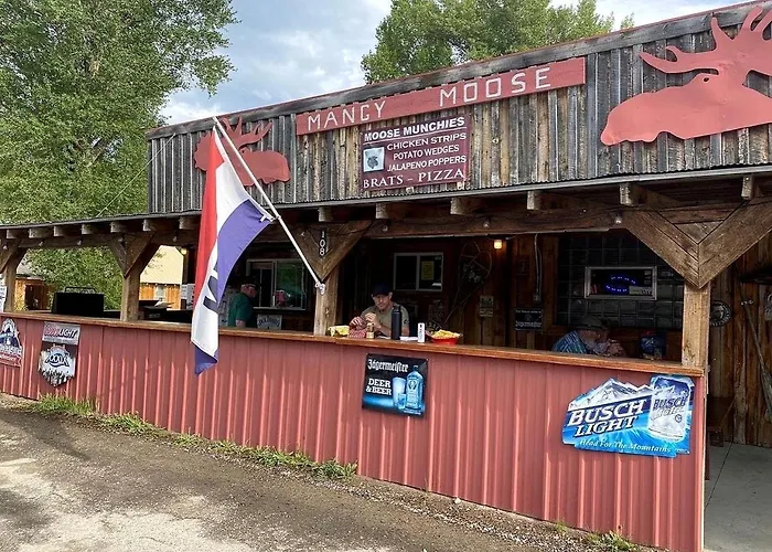 Beautiful Cabin Comfortable For Groups In Riverside, Wyoming