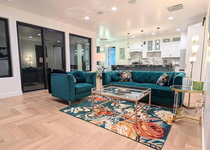 4Br Luxury Home Near Capitol Reef - Sleeps 10 - Kids Playground