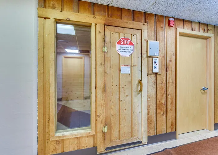 Retreat Near Ice Fishing, Atv Trails, Golf, Skiing