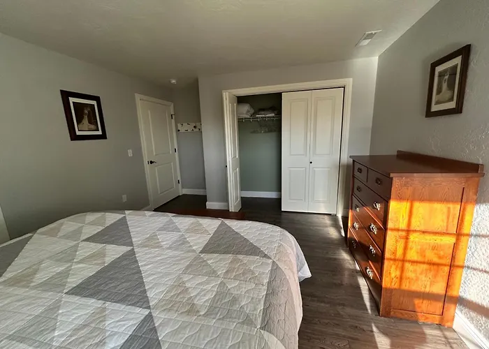 Helena 296 Willowbrook Dr