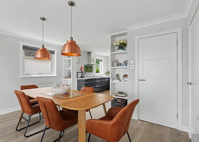Stylish 3 Bedroom With Balcony And Amazing View