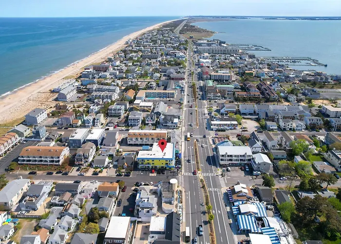 Coastal 1 Bed Sleeps 4 With Private Balcony