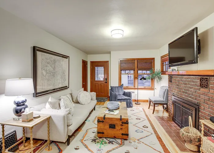 4 Blocks To Dtwn Missoula: Walkable Home W/ Yard