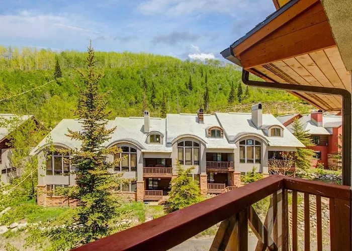 5Th-Floor Condo With Balcony W&D Heated Pool Hot Tub Lockers Game Room Gym