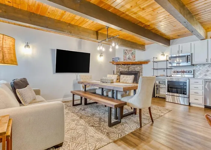 Serene Condo With Skiing Fireplace Mountainview & Washer&Dryer