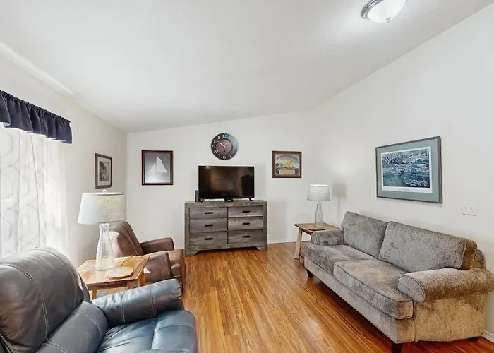 Dog-Friendly Single-Level Home With Ramp Entry Access Firepit W&D And Wifi