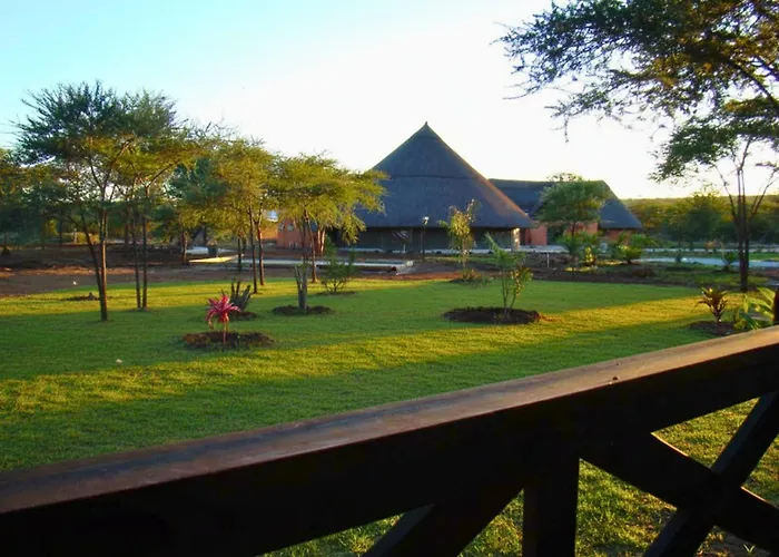Chobe Lesoma Chalets Hotel