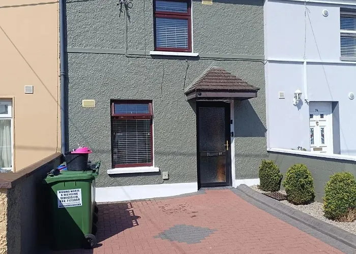 Tralee Town 3 Bedroom House With Parking