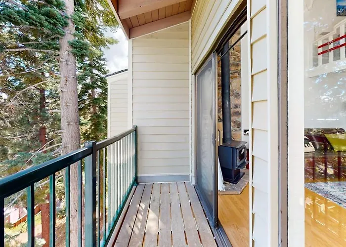Tahoe Village Condo In Stateline With Mountain Views Sleeps 4