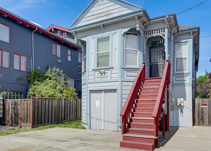 Explore The East Bay! Family-Friendly Home W/ Yard