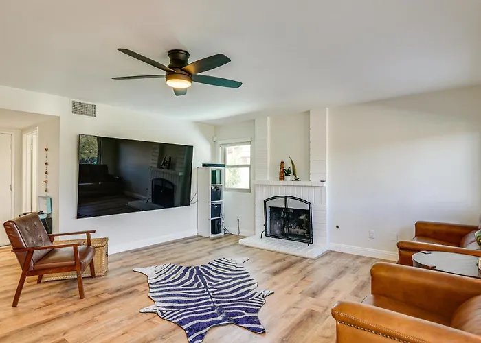 Hot Tub, Pool & Socal Sunsets: San Diego Area Home