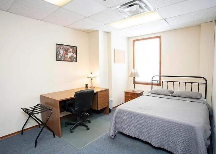 Wardens Quarters: 2 Bedroom Apt
