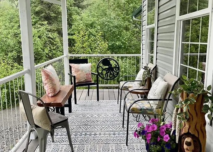 Constellation Lake House