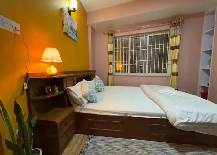 Qeva Apartment I