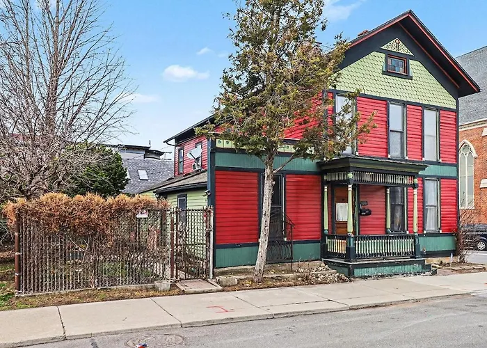 Lil' Red House On Porter