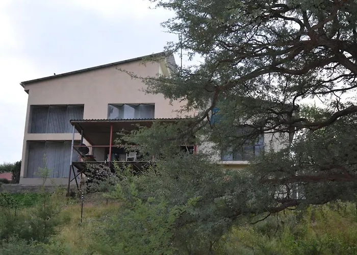Adestdei - Farm House