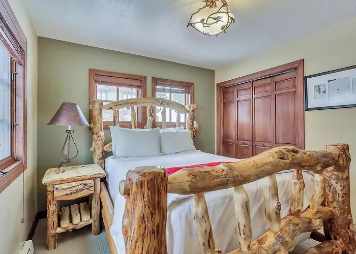 High End Alta Townhouse With Hot Tub