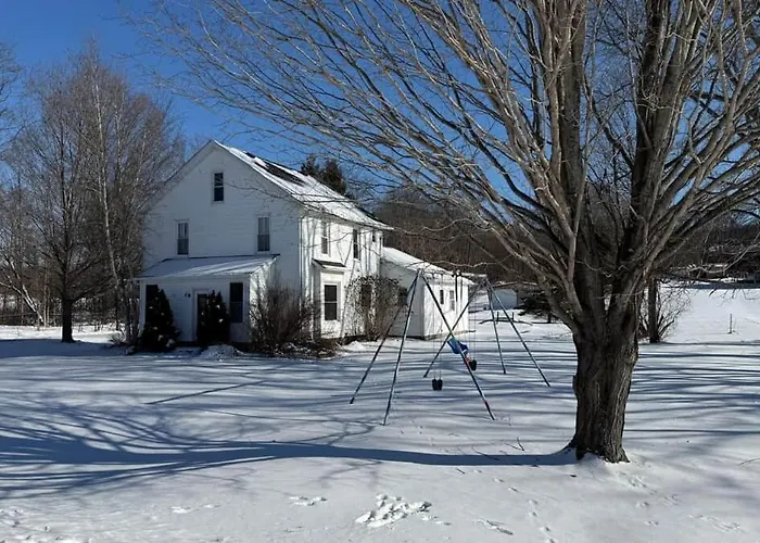 Meadow View Stay At Chautauqua Lake • 1.5 Acres